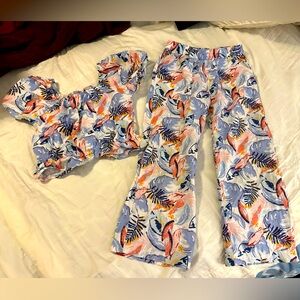 Vince Camuto tropical pant set